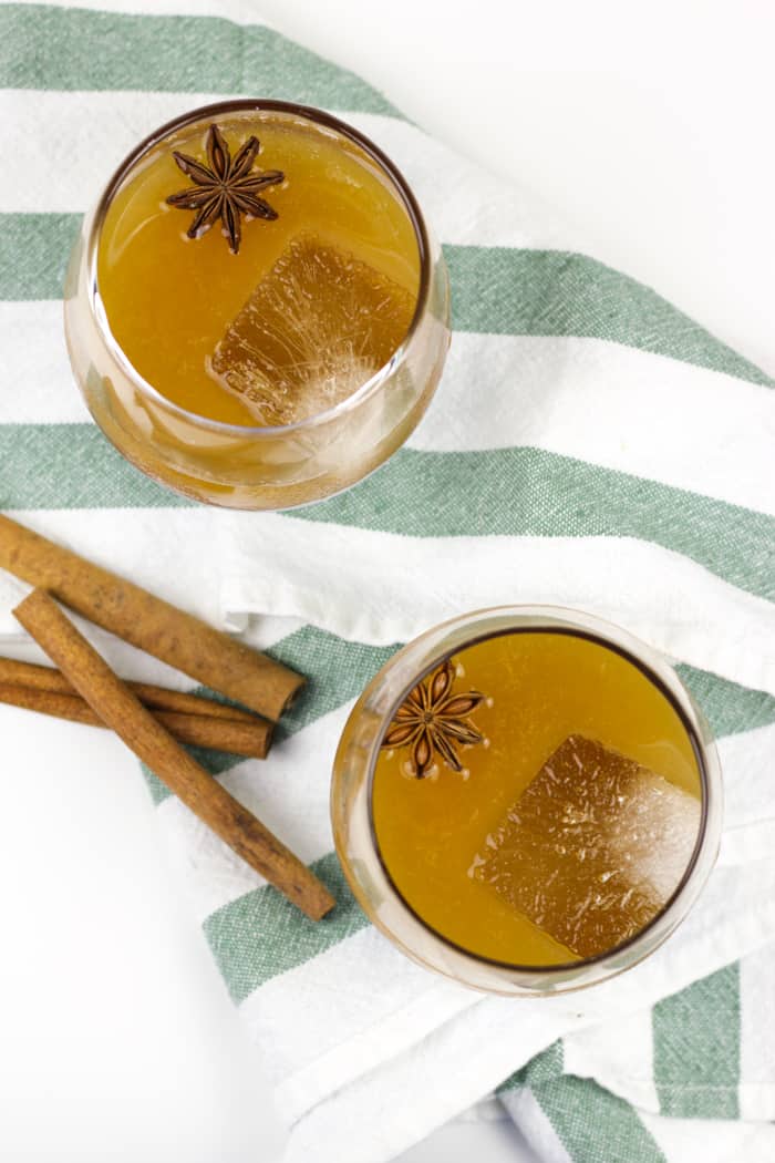 https://feastandwest.com/wp-content/uploads/2017/11/spiced-apple-cider-rum-punch-img.jpg