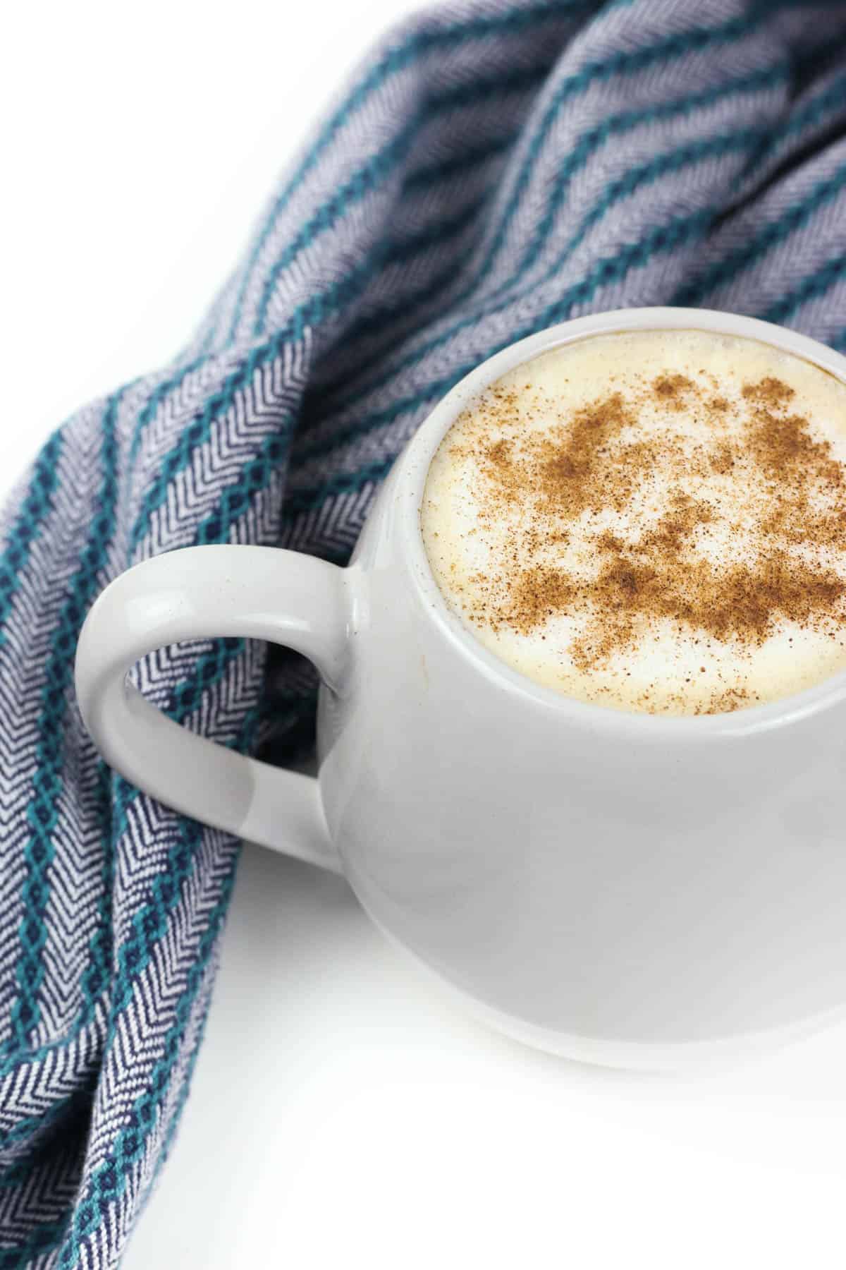 https://feastandwest.com/wp-content/uploads/2019/02/cinnamon-latte-img.jpg