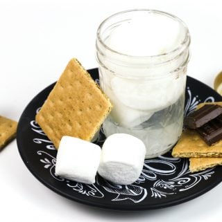 This Marshmallow Vodka is everything you need to add that fluffy, marshmallow flavor to all your cocktails. From s’mores to hot cocoa, you’ll love mixing drinks with this homemade liqueur recipe! (via feastandwest.com)