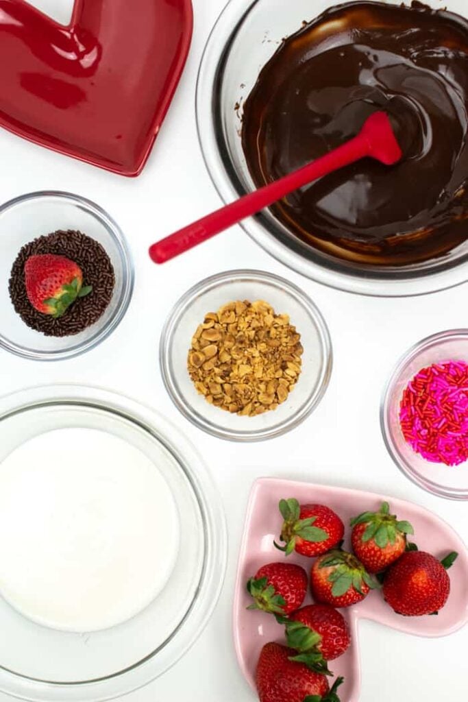 ingredients needed for heart shaped strawberries