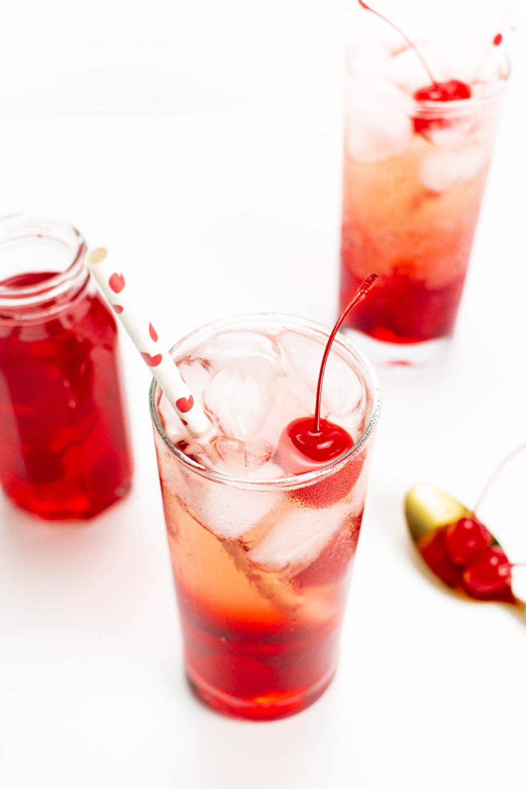 easy-shirley-temple-drink-recipe-non-alcoholic-mocktail-feast-west